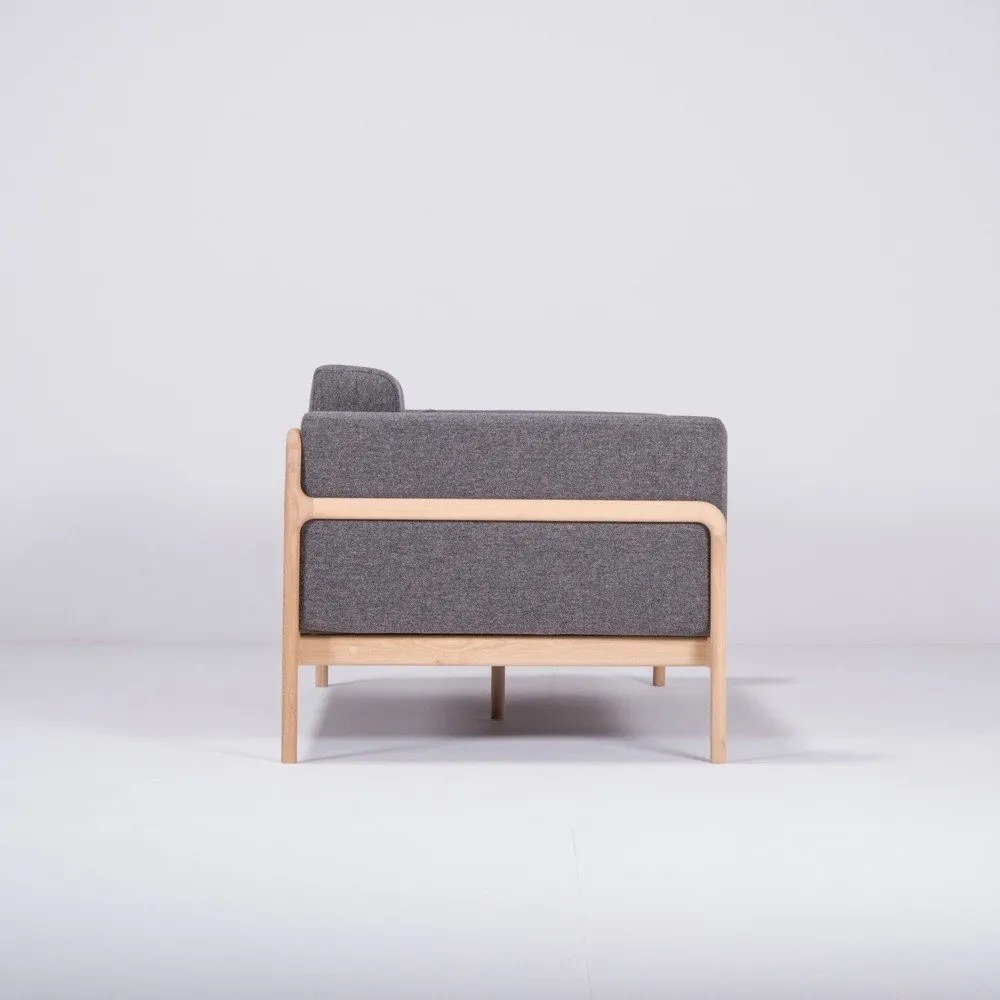 Canapea cu structură din lemn de stejar Gazzda Fawn, 180 cm, gri închis