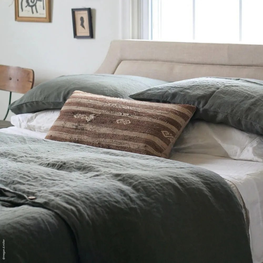 Față de pernă din in 40x60 cm Forest Green – Linen Tales