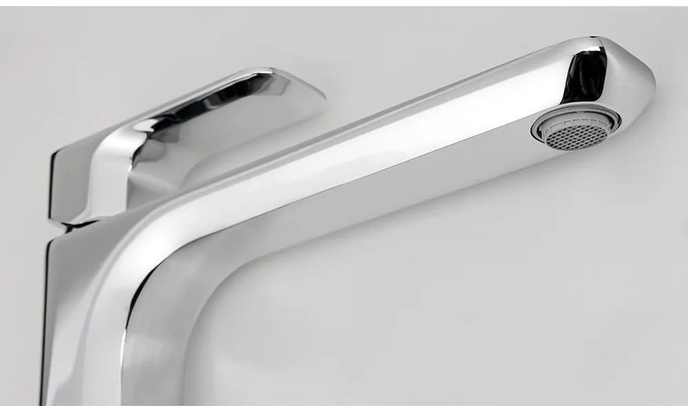 Baterie argintiu-lucios pentru chiuvetă înaltă Spy – Sapho