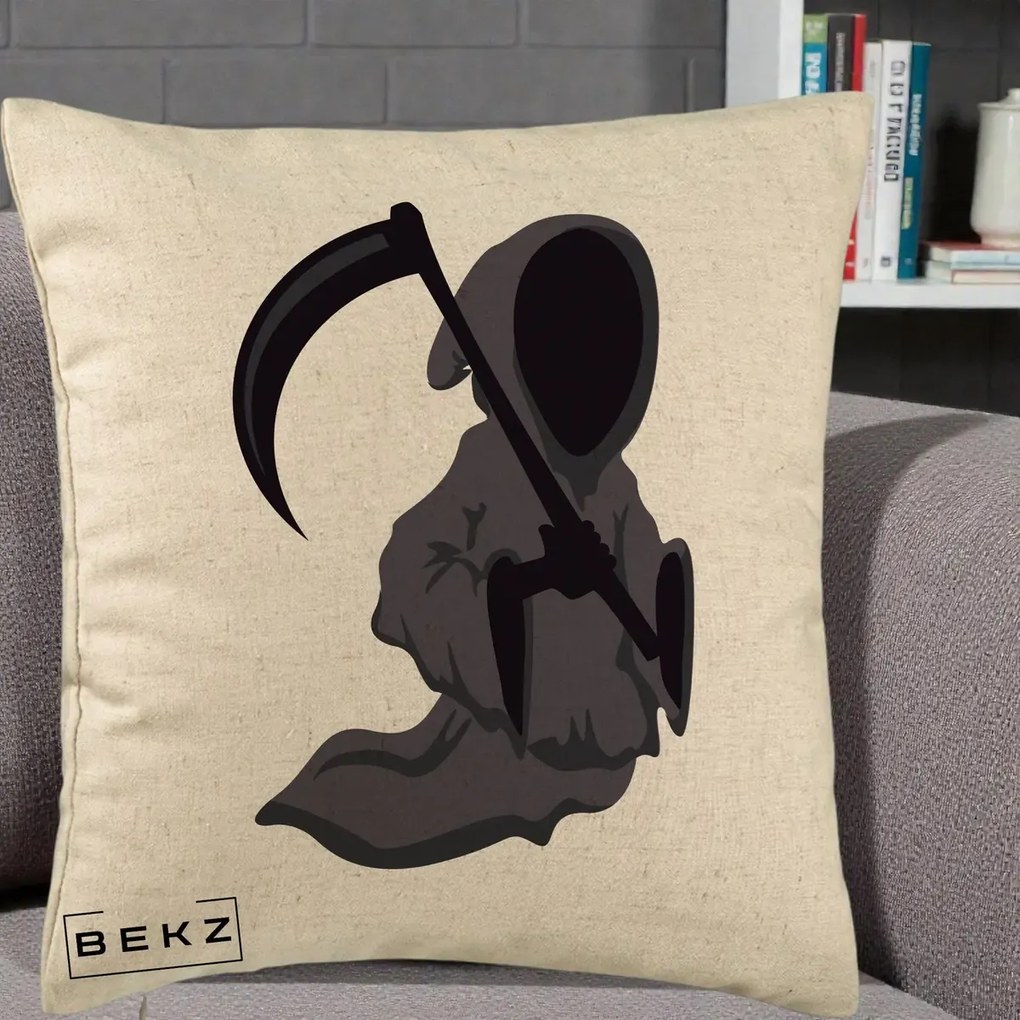 Perna Decorativa Moartea cu Coasa Grim Reaper Halloween, 40x40 cm, Bej, Husa Detasabila, Perna Inclusa, BEKZ®