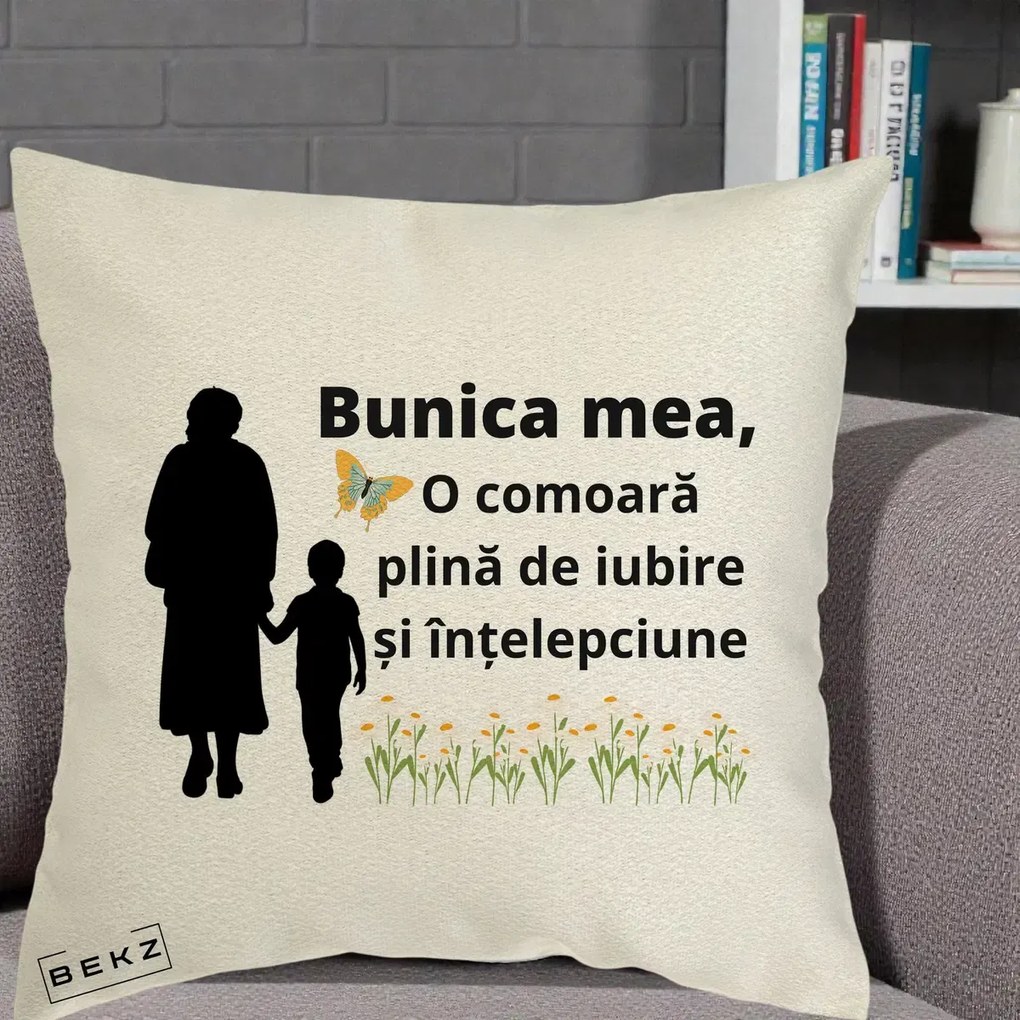 Cadou pentru Bunica - Perna Personalizata Bunica Mea Comoara cu Fluture si Baietel, 40x40 cm, Ecru, Husa Detasabila, Perna Inclusa, BEKZ®