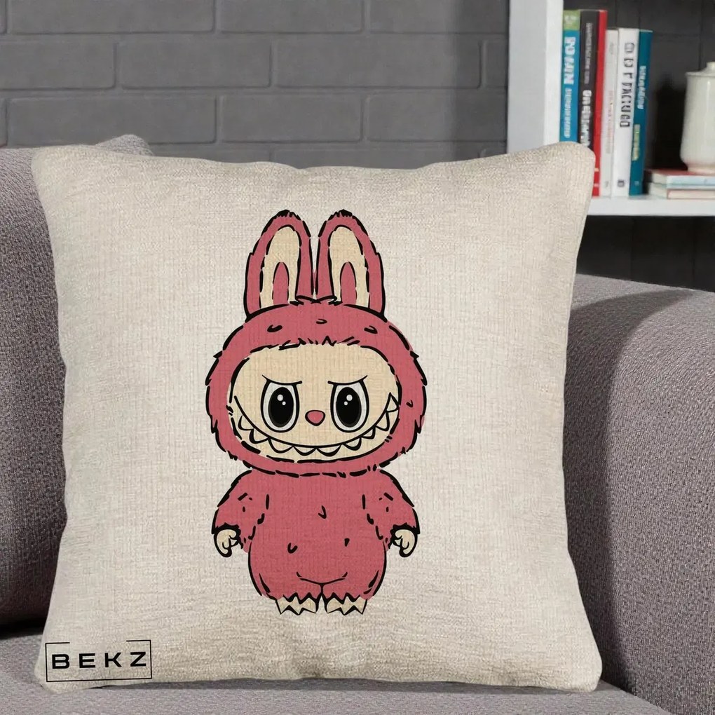 Perna Personalizata Labubu Roz Solo, 40x40 cm, Bej Canapea, Husa Detasabila, Perna Inclusa, BEKZ®