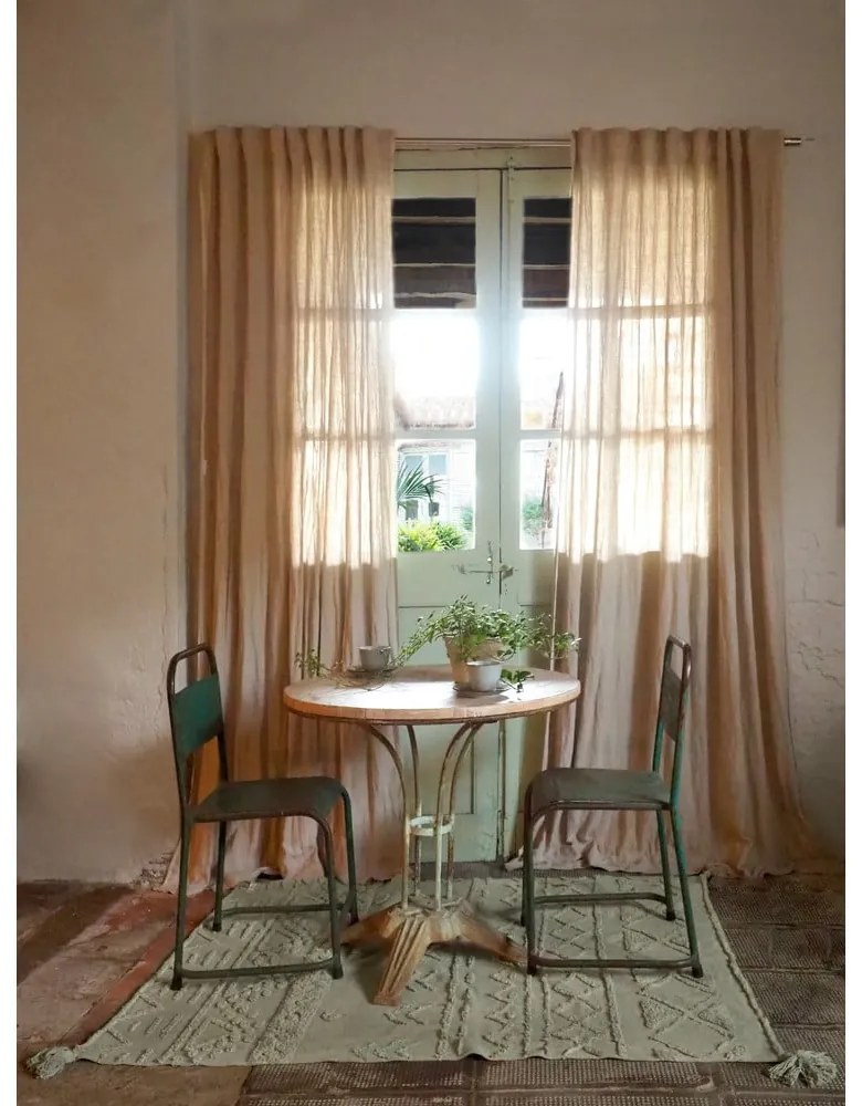 Covor verde deschis lavabil/țesut manual din bumbac 120x160 cm Tribu Olive – Lorena Canals