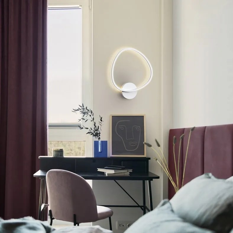Aplica de perete lumina ambientala LED Opalis alb mat