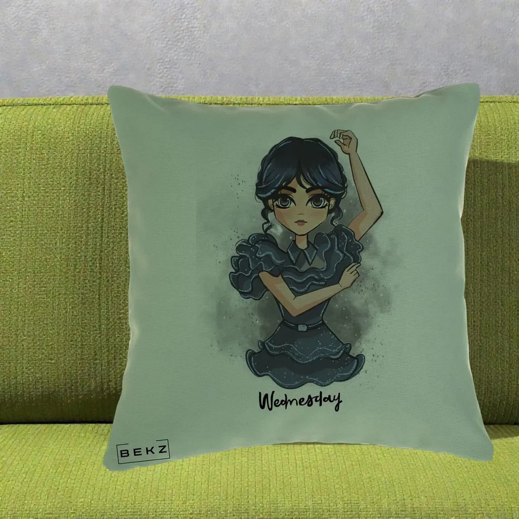 Perna Personalizata Wednesday Addams Dancing Queen, 40x40 cm, Verde, Husa Detasabila, Perna Inclusa, BEKZ®