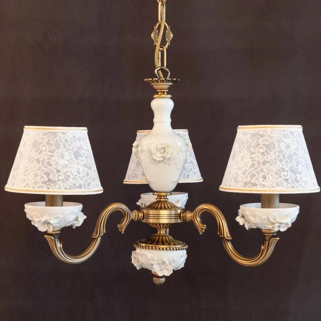 Lustra design italian cu 3 brate din alama si portelan alb 9962