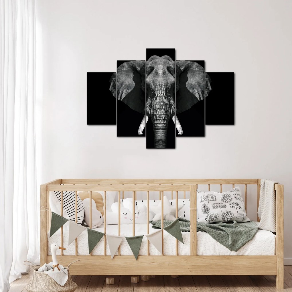 Tablou - Elefant pe fundal negru (150x105 cm)