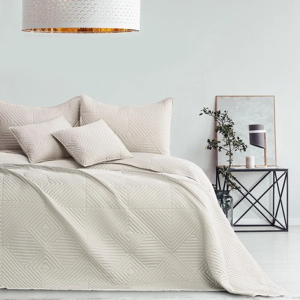 Cuvertură crem matlasată din microfibră 220x240 cm Softa – Restilo