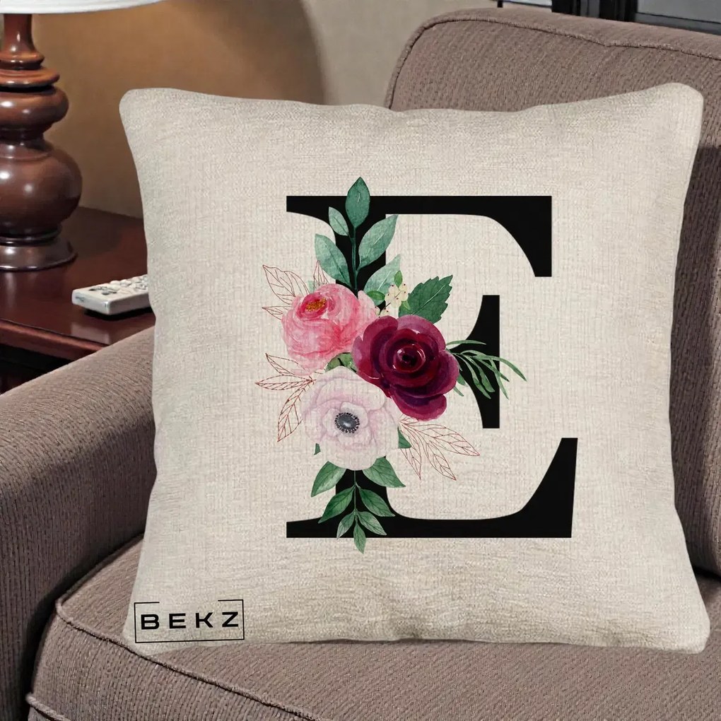 Cadou Personalizat - Perna Personalizata Monograma Florala Litera E, 40x40 cm, Bej Canapea, Husa Detasabila, Perna Inclusa, BEKZ®