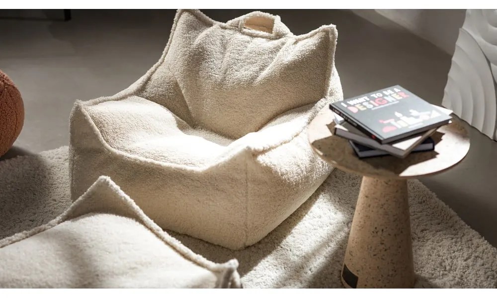 Fotoliu puf pentru copii crem cu tapițerie din țesătură bouclé Square – Wigiwama