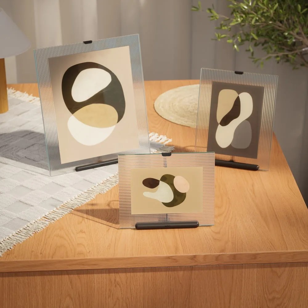 Ramă foto neagră cu picior de susținere din sticlă 19x23 cm Flute – Umbra