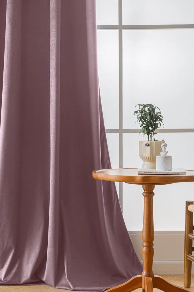 Draperie opaca VELVET mov deschis 140x250 cm Agatat: Rejansa