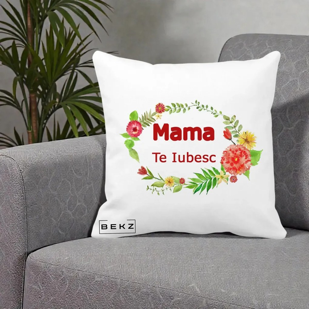 Cadou pentru Mama - Perna Personalizata Mama Te Iubesc Flori Rosii, 40x40 cm, Alba Mata, Husa Detasabila, Perna Inclusa, BEKZ®