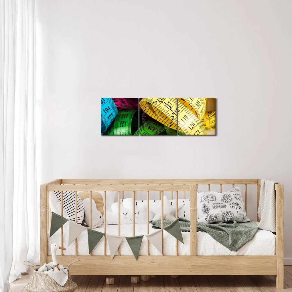 Tablou cu metri colorați (cu ceas) (90x30 cm)