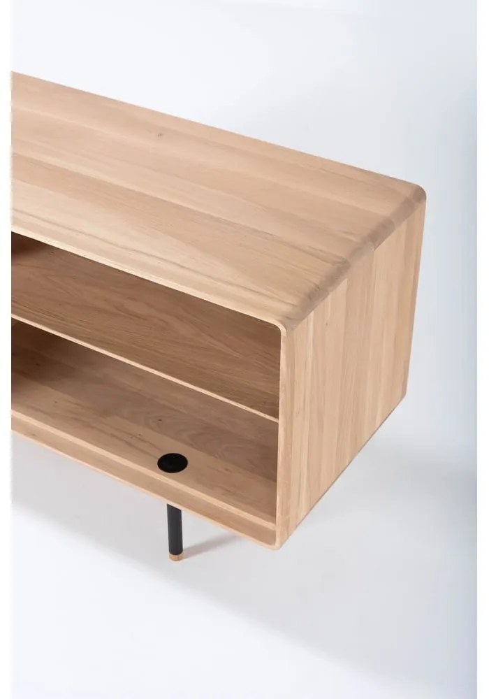 Comodă TV neagră/în culoare naturală din lemn de stejar 150x64 cm Fina – Gazzda