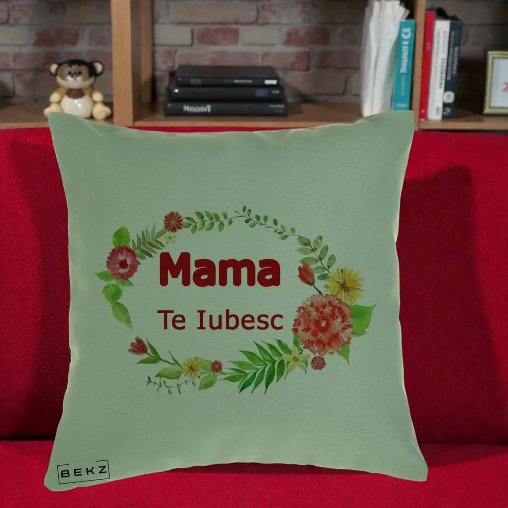 Cadou pentru Mama - Perna Personalizata Mama Te Iubesc Flori Rosii, 40x40 cm, Verde, Husa Detasabila, Perna Inclusa, BEKZ®