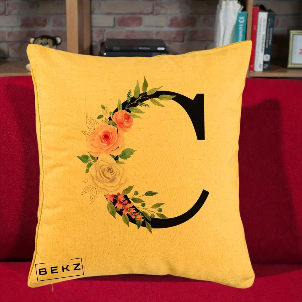 Cadou Personalizat - Perna Personalizata Monograma Florala Litera C, 40x40 cm, Galben, Husa Detasabila, Perna Inclusa, BEKZ®