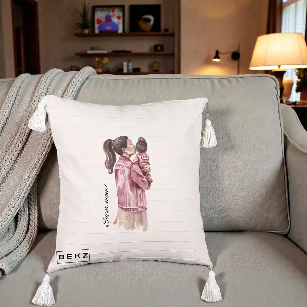 Cadou pentru Mama - Perna Personalizata Super Mom Jachete Roz, 40x40 cm, Bej cu Franjuri, Husa Detasabila, Perna Inclusa, BEKZ®