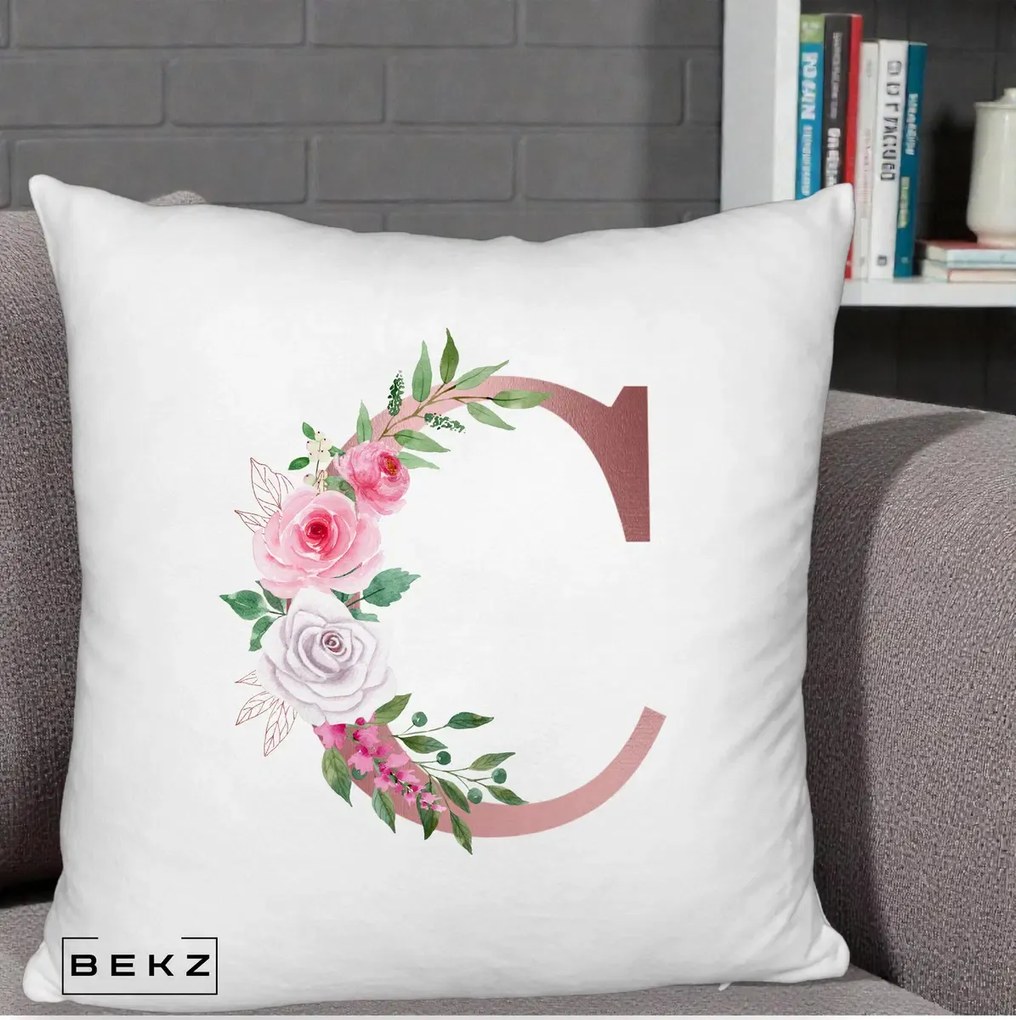 Cadou Personalizat - Perna Personalizata Monograma Rose Gold Litera C, 40x40 cm, Alb Pufos, Husa Detasabila, Perna Inclusa, BEKZ®