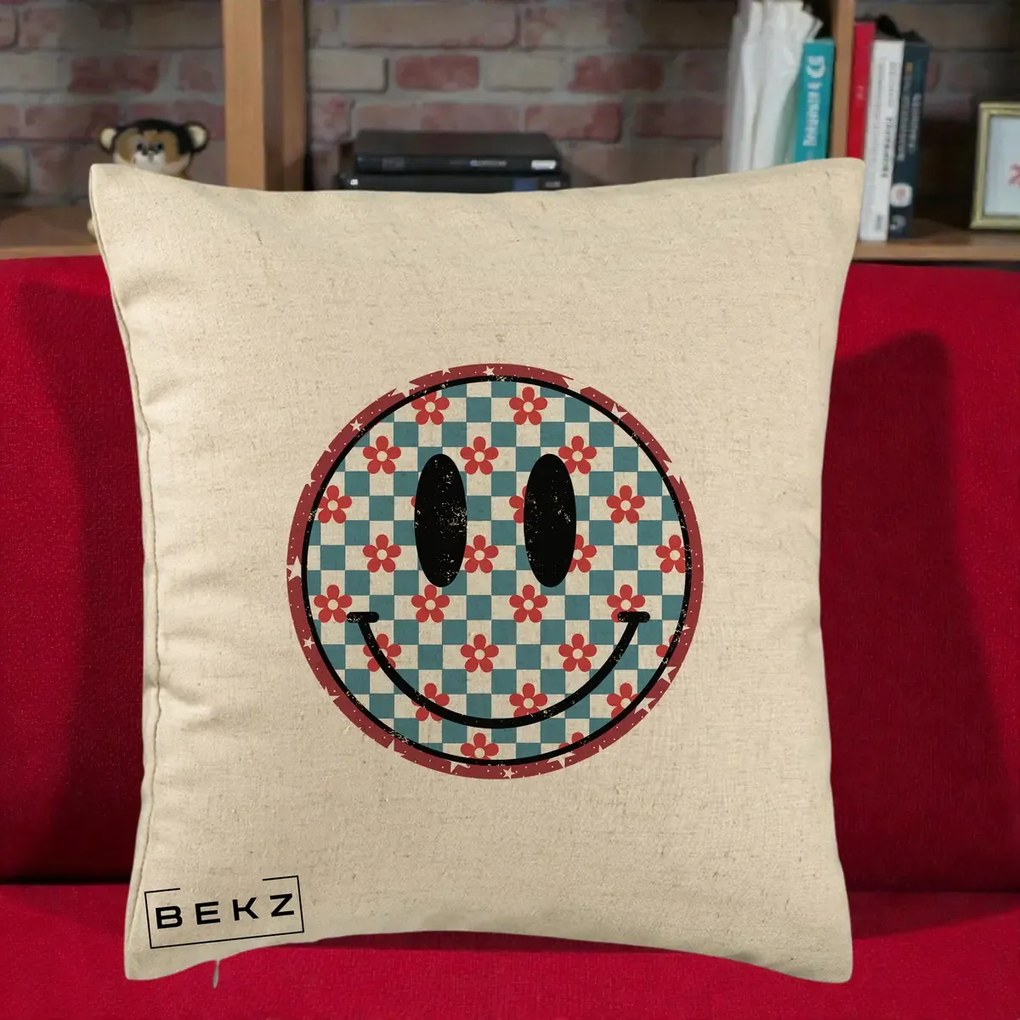 Perna Decorativa Smiley Face Checkered cu Floricele, 40x40 cm, Bej, Husa Detasabila, Perna Inclusa, BEKZ®