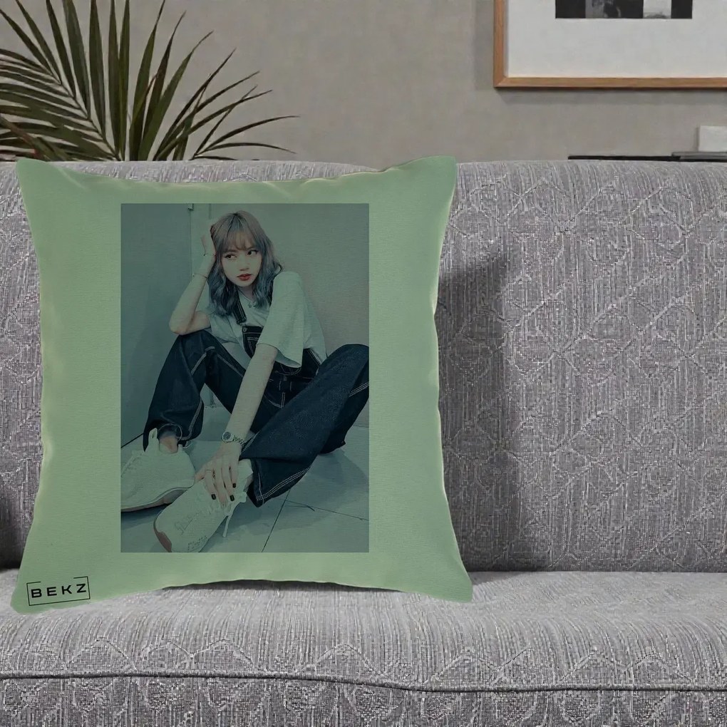 Perna Personalizata K-pop BLACKPINK Lisa, 40x40 cm, Verde, Husa Detasabila, Perna Inclusa, BEKZ®