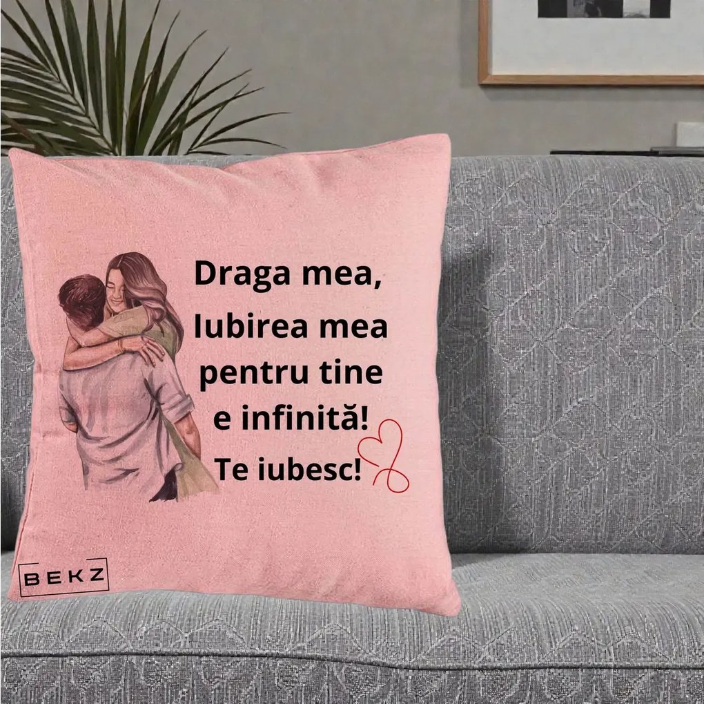 Cadou pentru Iubita - Perna Personalizata Draga Mea Iubirea Mea Infinita Te Iubesc cu Cuplu Acuarela, 40x40 cm, Roz, Husa Detasabila, Perna Inclusa, BEKZ®