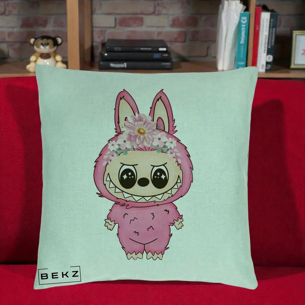 Perna Personalizata Labubu Roz cu Coroana Florala, 40x40 cm, Verde Menta, Husa Detasabila, Perna Inclusa, BEKZ®