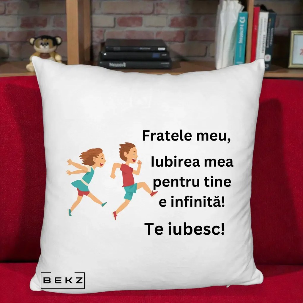 Cadou pentru Frate - Perna Personalizata Fratele Meu Te Iubesc Copii Alergand Colorat, 40x40 cm, Alb Pufos, Husa Detasabila, Perna Inclusa, BEKZ®