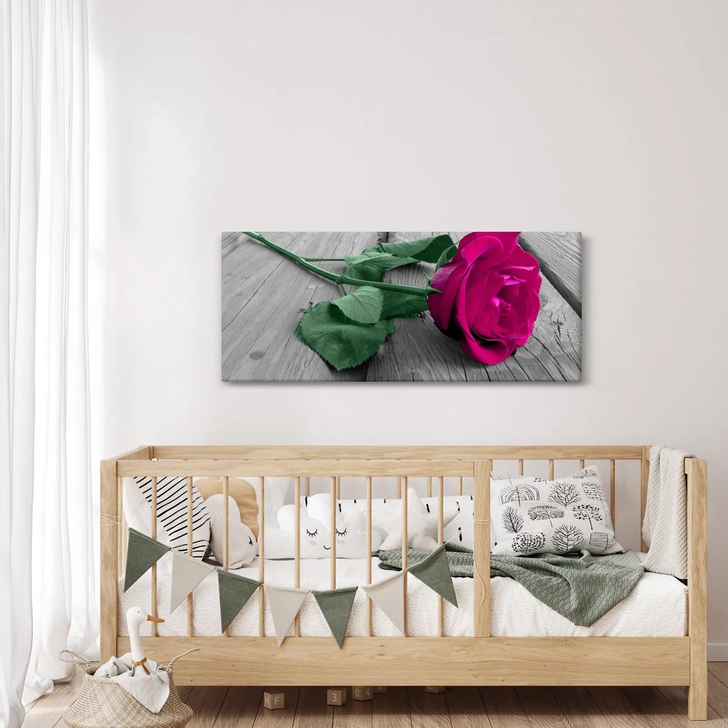 Tablou - Trandafir roz cu tulpina verde (120x50 cm)