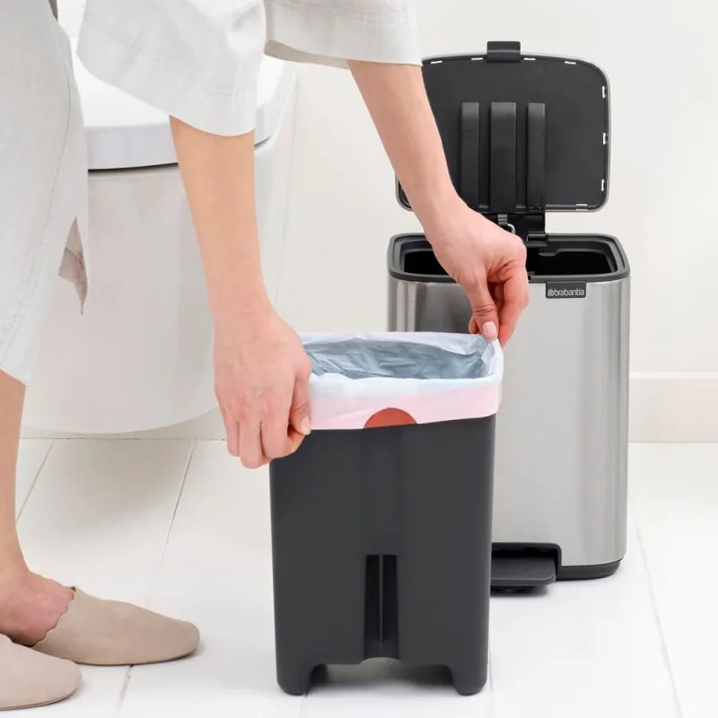 Cos de gunoi Brabantia Bo Pedal 1010142, 7 l, Inchidere lenta, Baza cauciucata, Rezistent la amprente, Otel inoxidabil