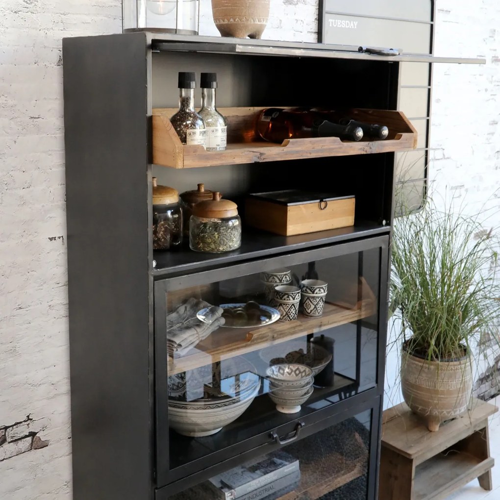 Vitrina din lemn masiv, cu 3 rafturi, aspect rustic