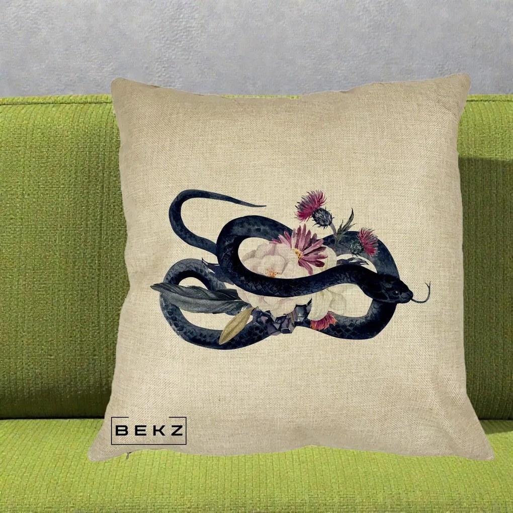 Perna Decorativa Sarpe Negru cu Flori Gothic, 40x40 cm, Crem, Husa Detasabila, Perna Inclusa, BEKZ®