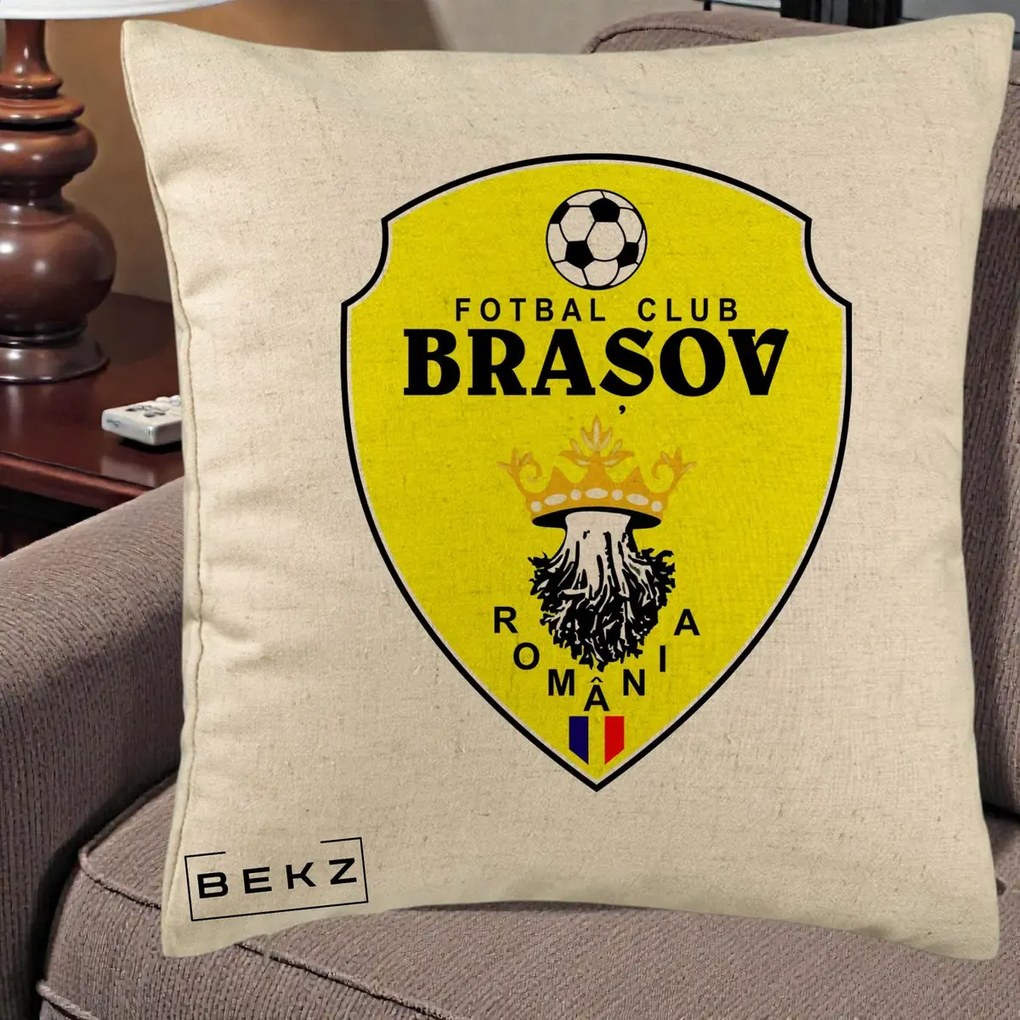Perna Personalizata FC Brasov Fotbal Romania, 40x40 cm, Bej, Husa Detasabila, Perna Inclusa, BEKZ®