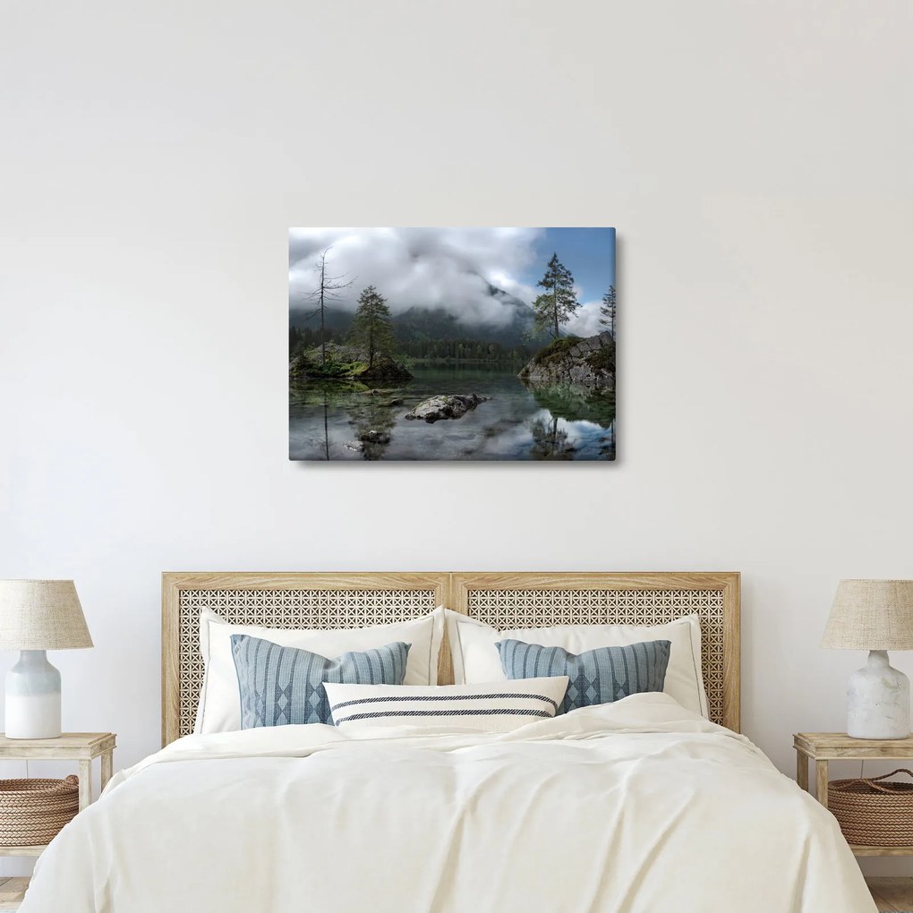 Tablou cu pomi în lac (70x50 cm)
