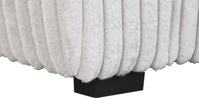 Fotoliu bej din stofă cu aspect de blană, cu canale late și picioare negre, 98×84×79 cm, „Myra Pearl”