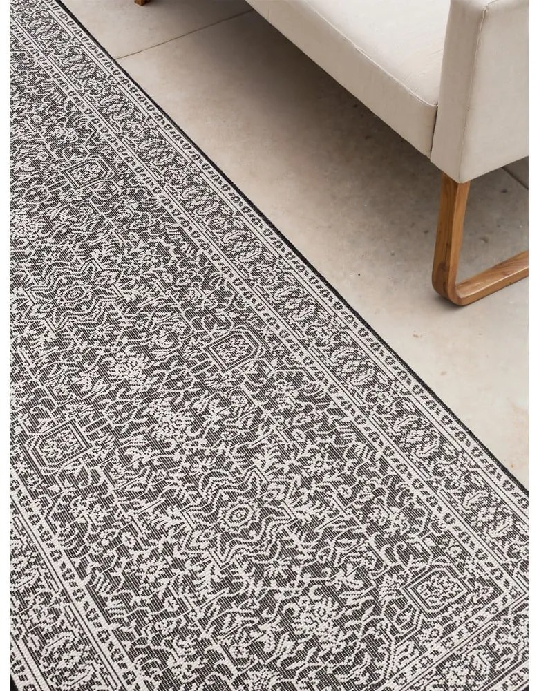 Covor tip traversă pentru interior și exterior alb-negru 80x250 cm Duet Kona – NORTHRUGS