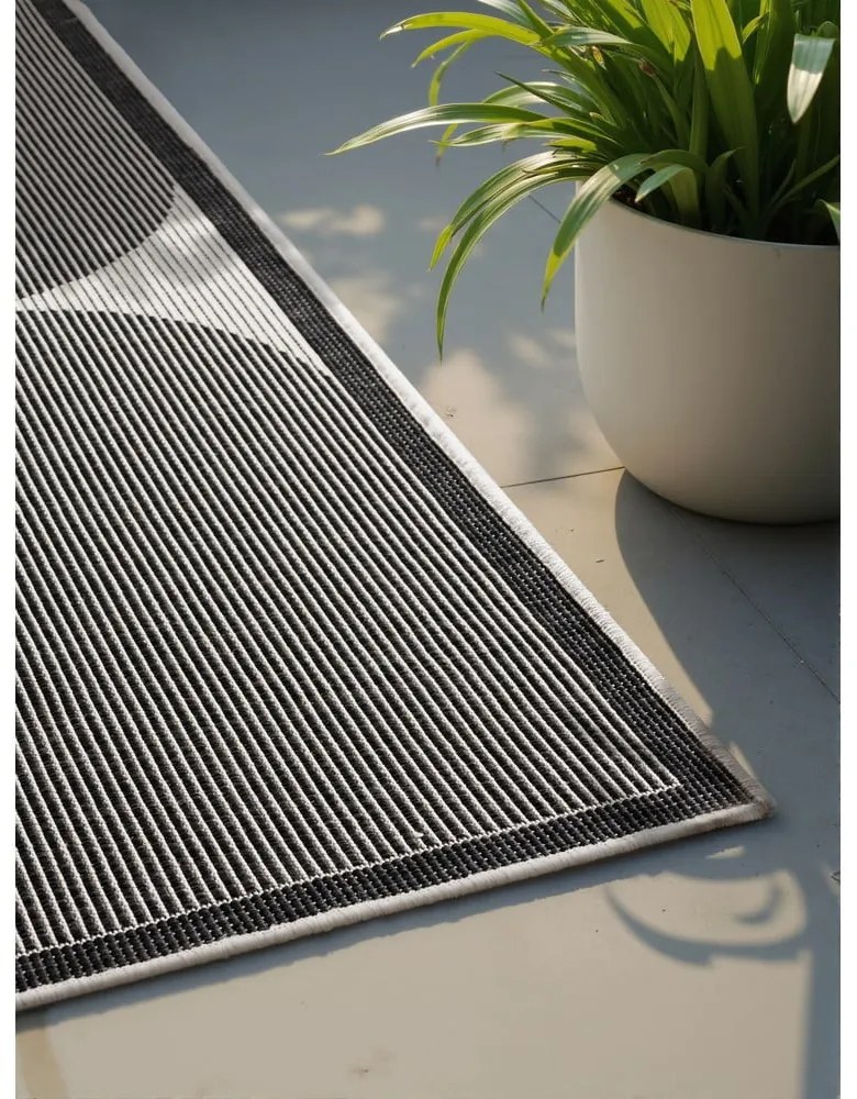 Covor pentru exterior și interior alb-negru 200x290 cm Duet Bowen – NORTHRUGS