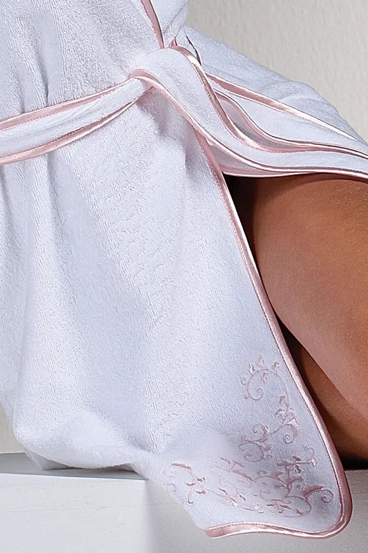 Halat scurt de damă RENGIN, cu glugă L Alb – Broderie lila