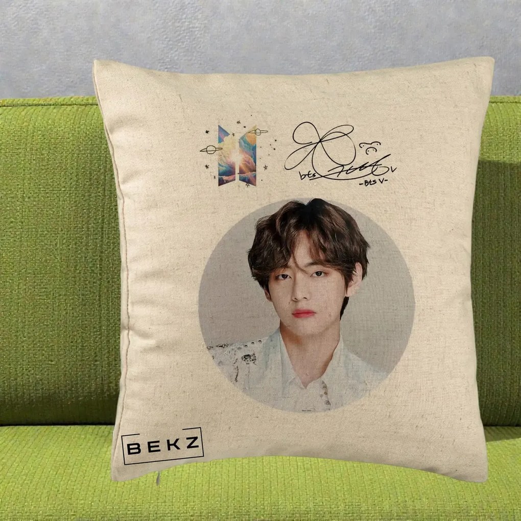 Perna Personalizata K-pop BTS V Taehyung Portret Cerc Autograf, 40x40 cm, Bej, Husa Detasabila, Perna Inclusa, BEKZ®