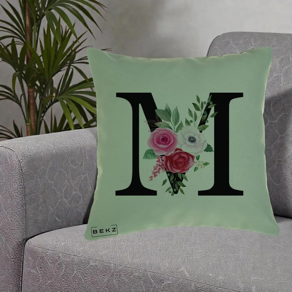 Cadou Personalizat - Perna Personalizata Monograma Florala Litera M cu Trandafiri si Anemona, 40x40 cm, Verde, Husa Detasabila, Perna Inclusa, BEKZ®