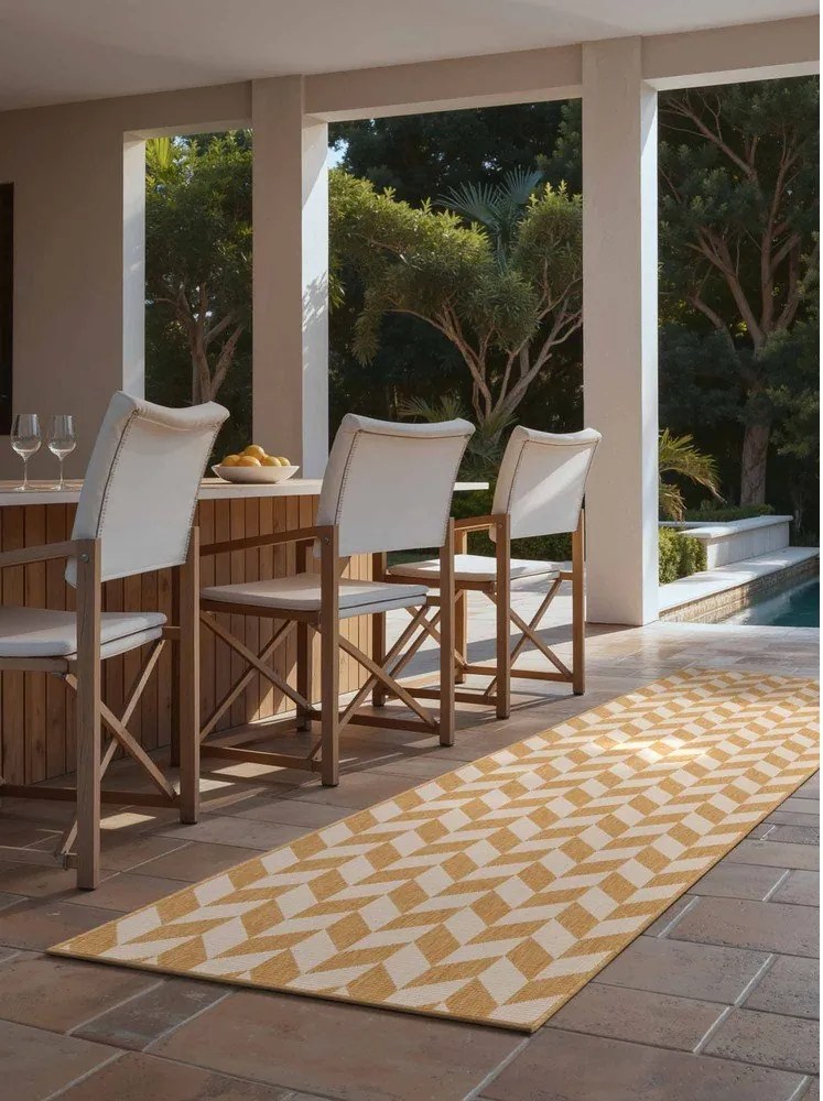 Covor tip traversă pentru interior și exterior galben ocru/crem 80x200 cm Haringey Terrick – Ted Baker