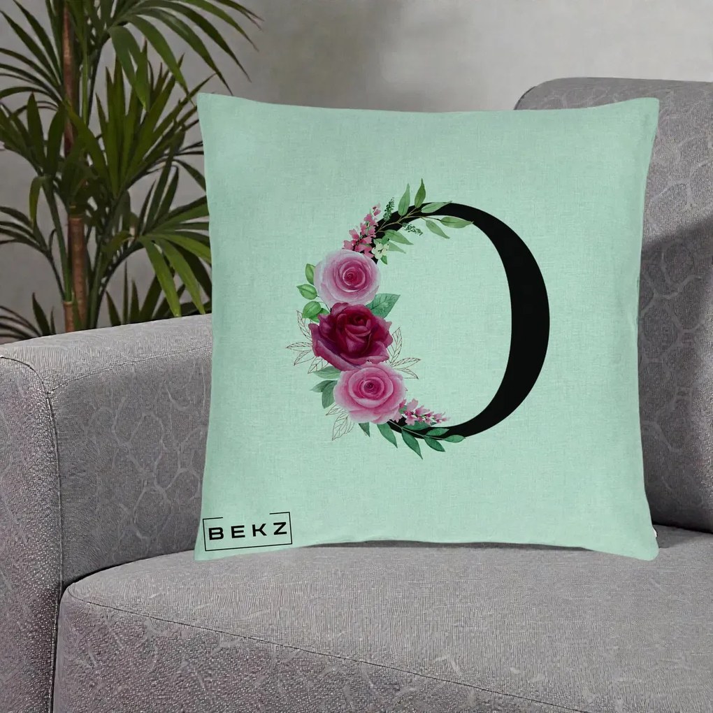 Cadou Personalizat - Perna Personalizata Monograma Florala Litera O, 40x40 cm, Verde Menta, Husa Detasabila, Perna Inclusa, BEKZ®