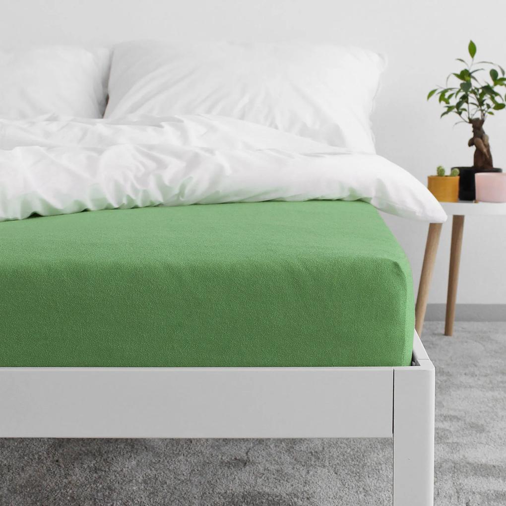 Goldea cearceafuri de pat din terry cu elastic - verde închis 140 x 200 cm