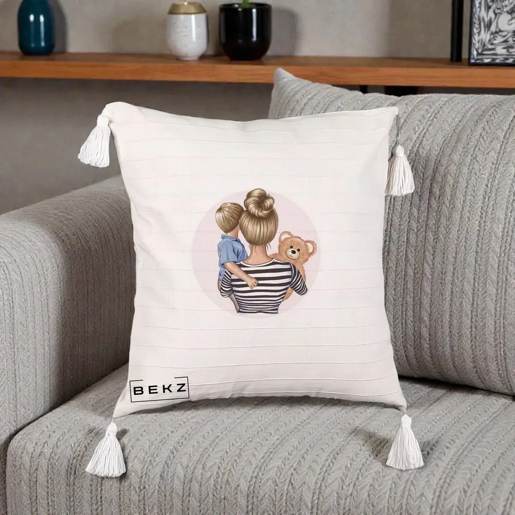 Cadou pentru Mama - Perna Personalizata Mama si Baietelul cu Ursulet, 40x40 cm, Bej cu Franjuri, Husa Detasabila, Perna Inclusa, BEKZ®