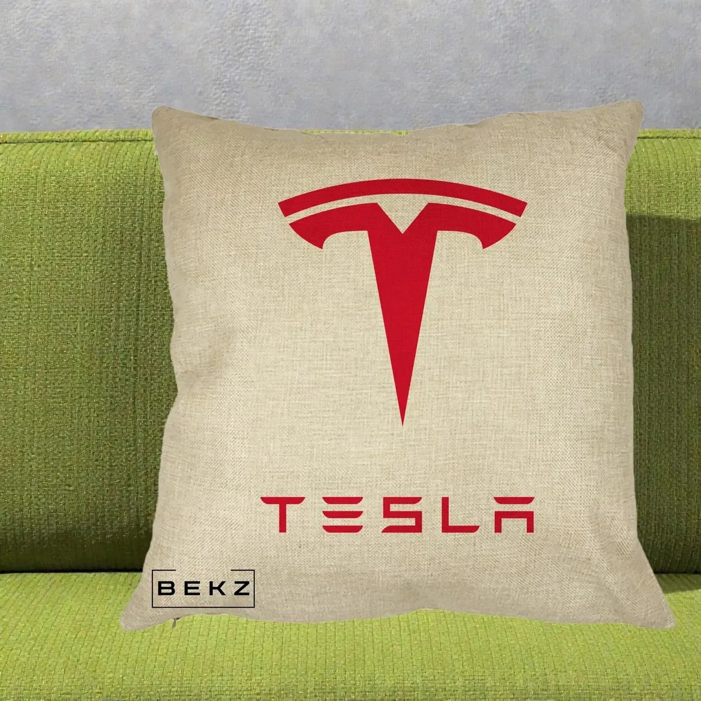 Perna Personalizata cu emblema Tesla, 40x40 cm, Crem, Husa Detasabila, Perna Inclusa, BEKZ®