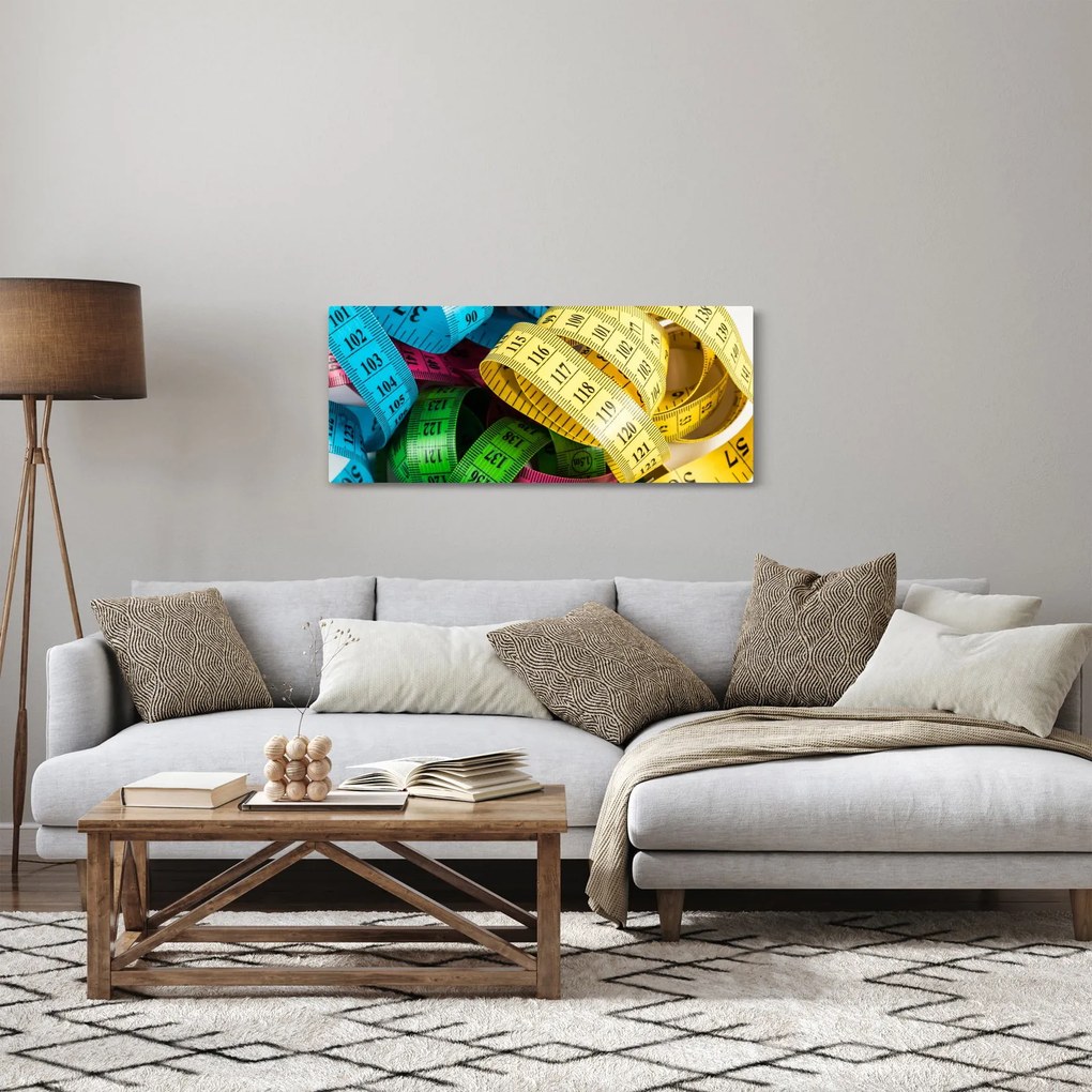 Tablou cu metri colorați (120x50 cm)