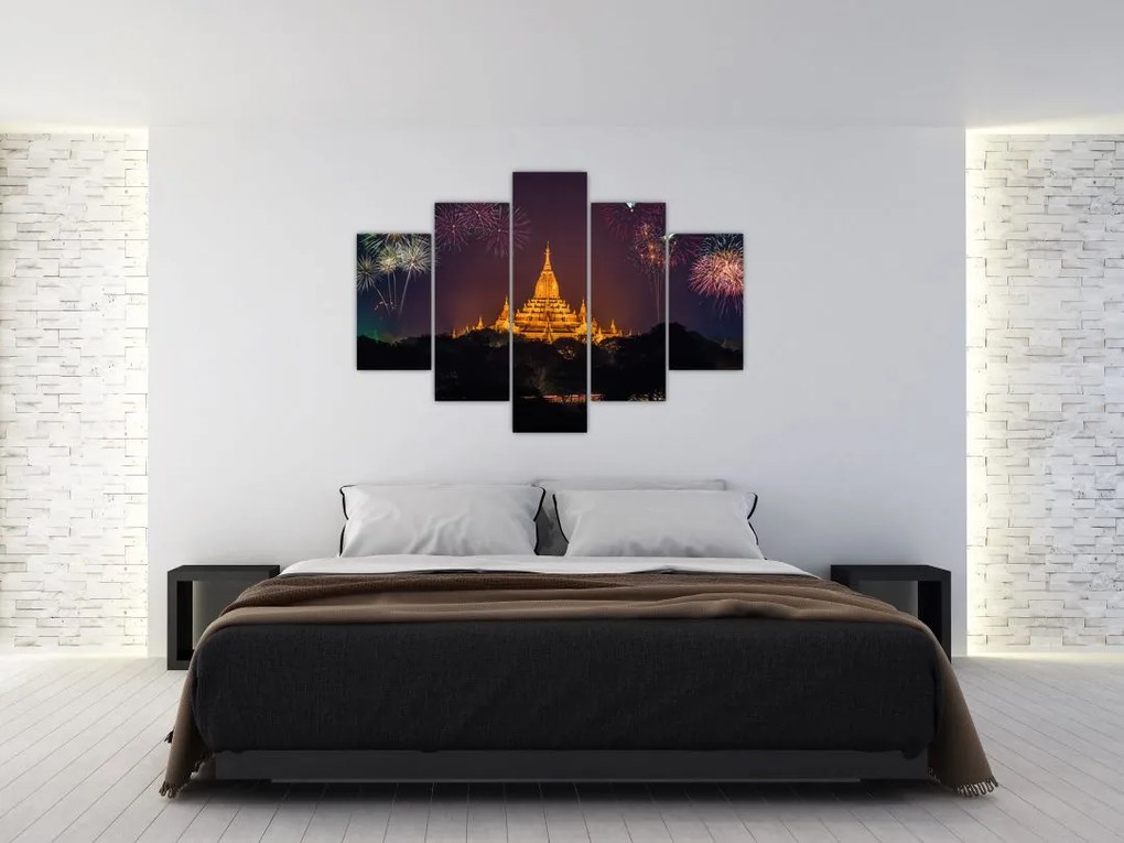 Tablou cu artificii în Asia (150x105 cm)