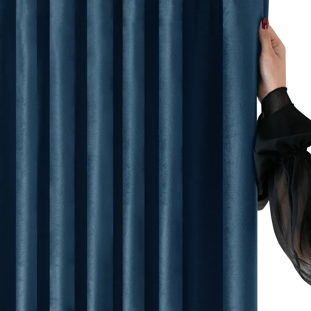 Draperie albastră dimout (semi-opacă) din catifea 530x270 cm Velto – Filumi