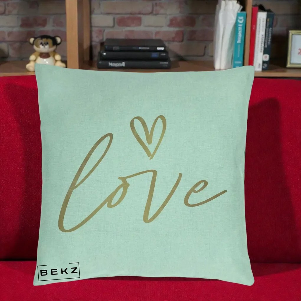 Perna Decorativa Love Caligrafie Aurie, 40x40 cm, Verde Menta, Husa Detasabila, Perna Inclusa, BEKZ®