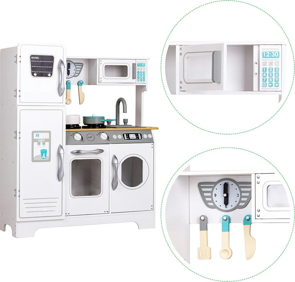Bucătărie din lemn pentru copii cu echipamente de uz casnic